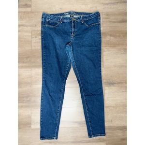 Size 18 Mossimo mid rise jegging